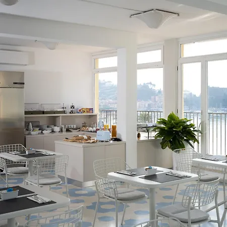 מלון Venere Azzurra 3*