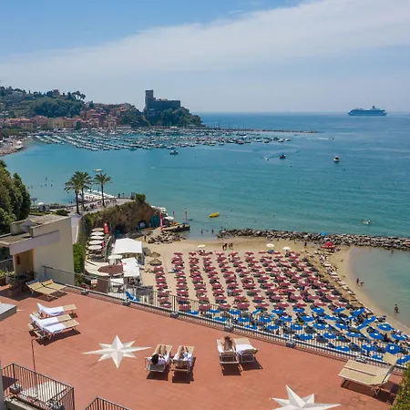 Venere Azzurra מלון