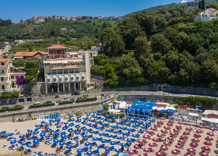 Venere Azzurra מלון לריצ'י