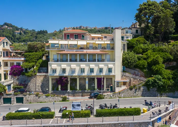 מלון Venere Azzurra לריצ'י