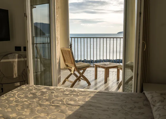 Venere Azzurra מלון