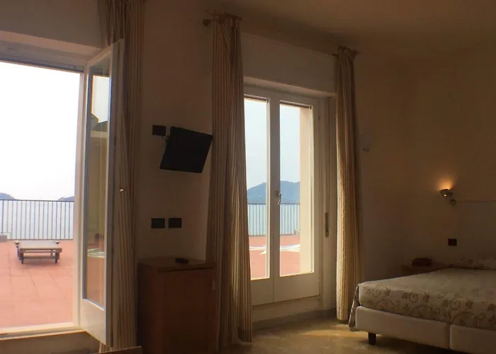 מלון Venere Azzurra 3*